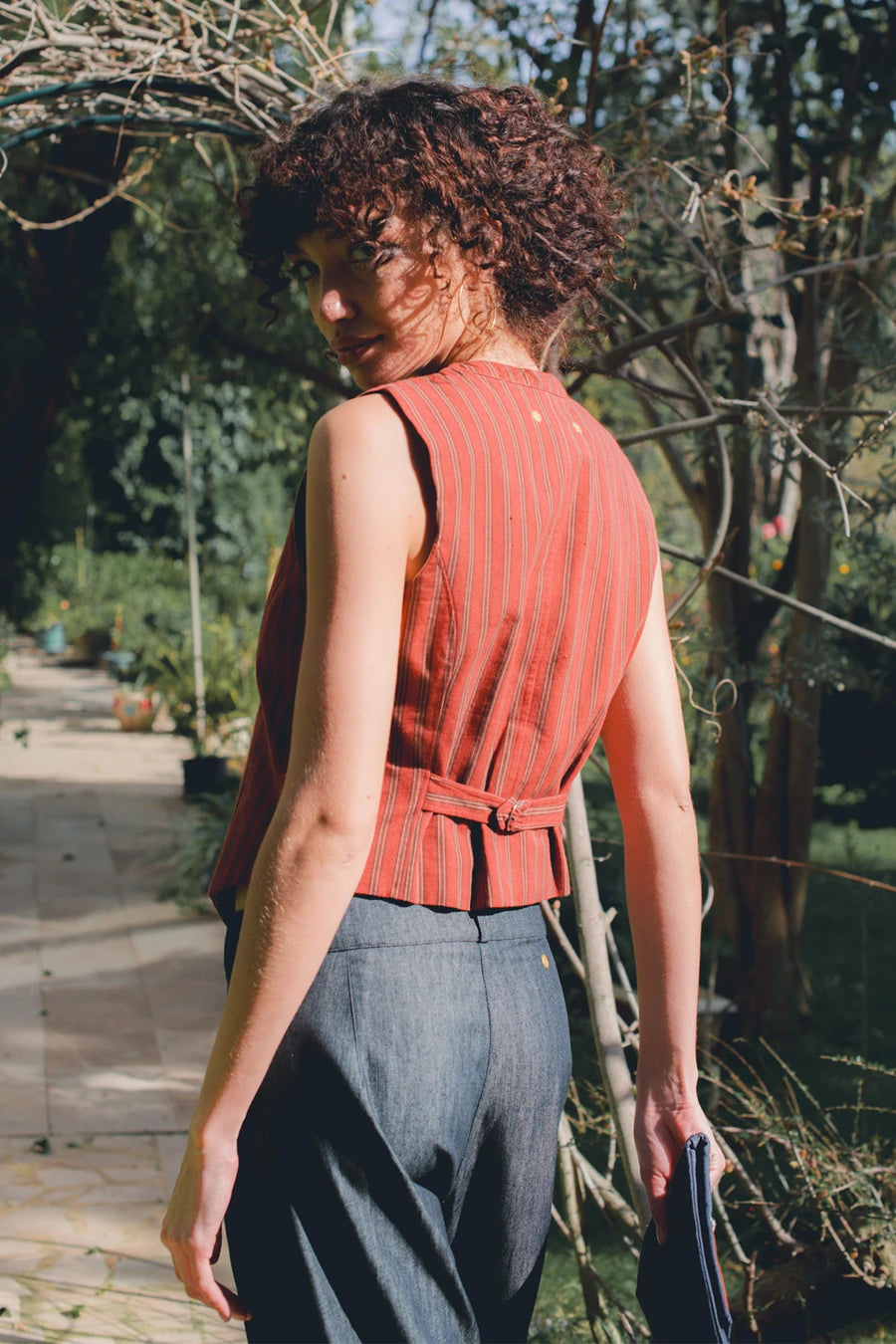ALL AT ONCE VEST