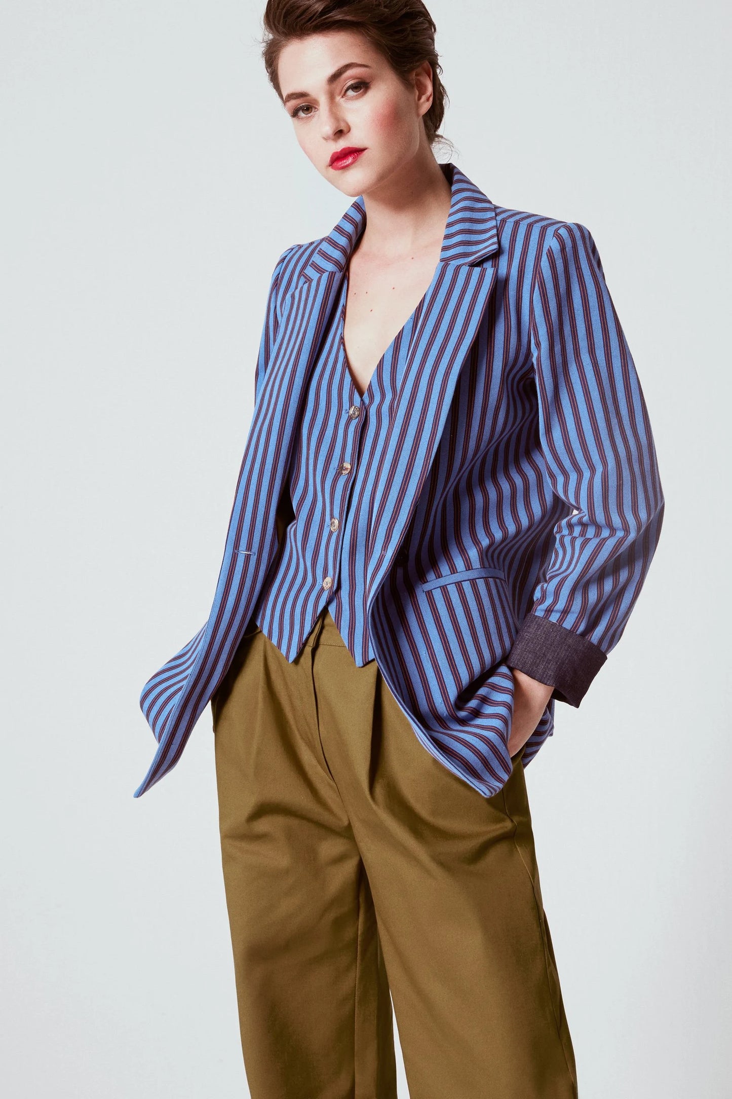 ALL AT ONCE VEST
