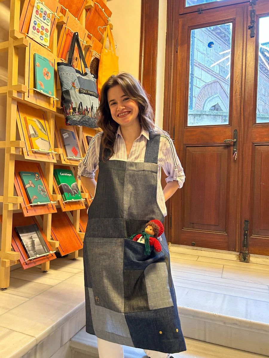 GIYI UPCYCLED APRON
