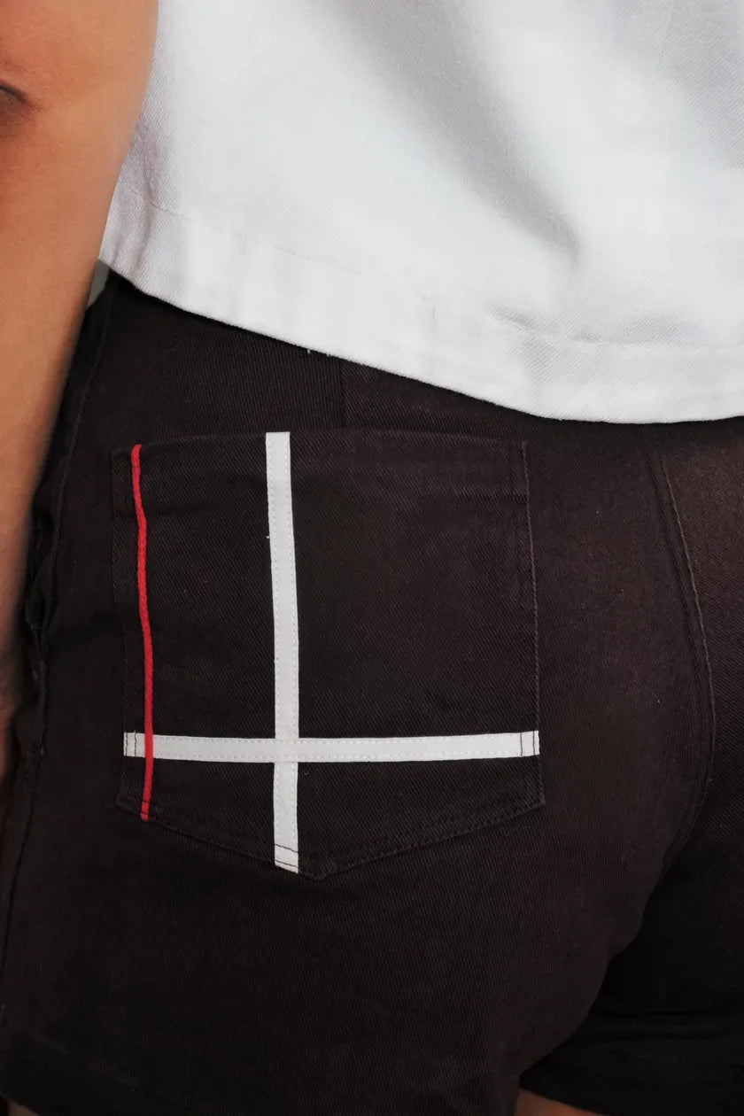 LARA SHORTS