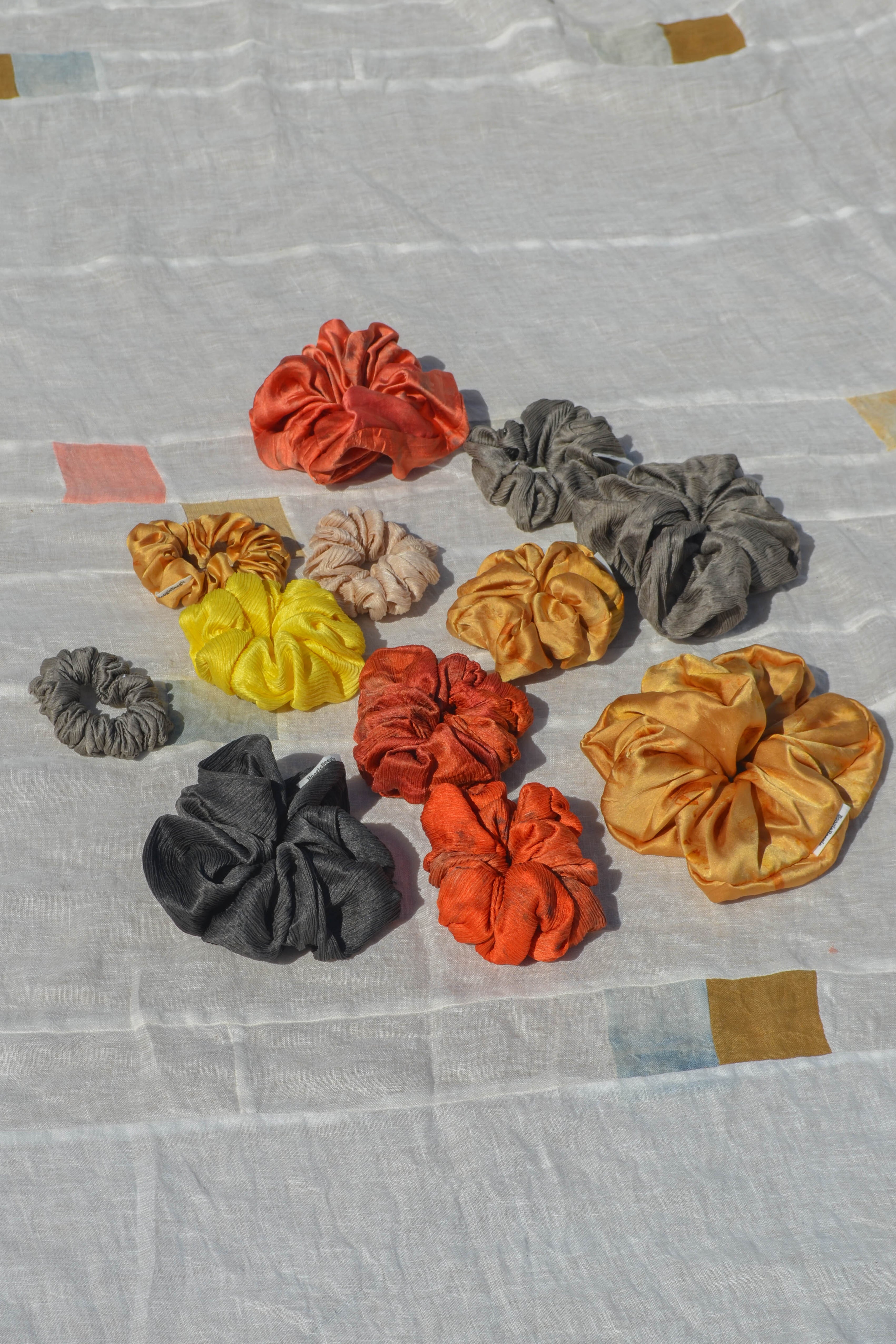 XL Charcoal Flow Silk Scrunchie