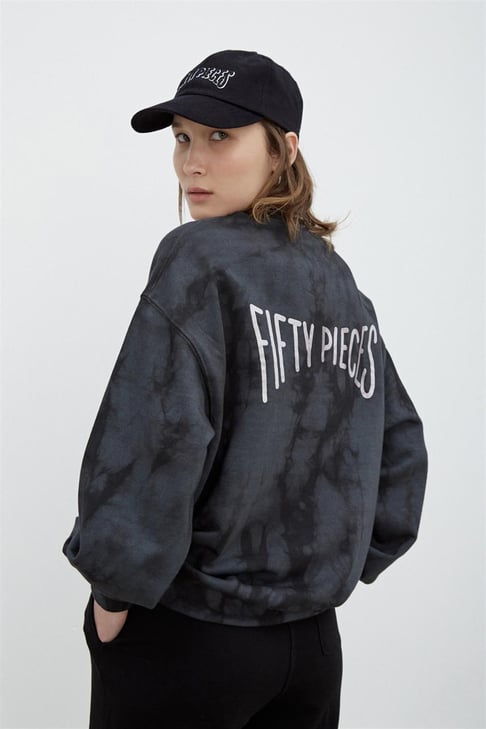 Kadın Antrasit Sırt Baskılı Oversize Batik Sweatshirt